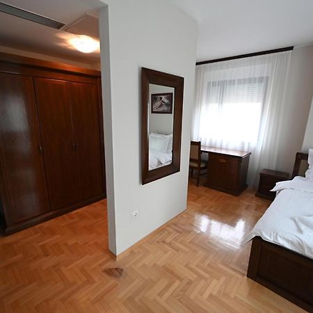 Hotel "Jkc Banja Luka" Екстер'єр фото
