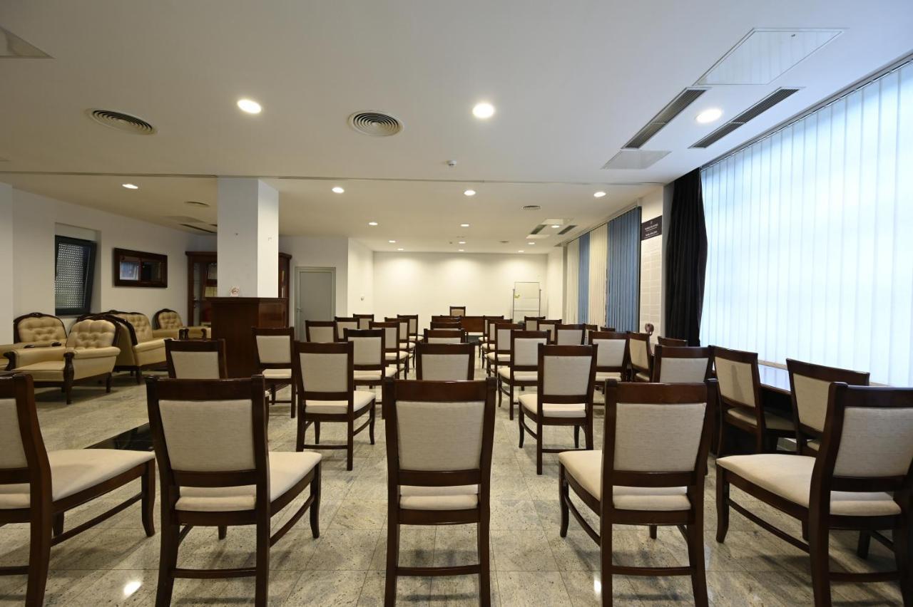 Hotel "Jkc Banja Luka" Екстер'єр фото
