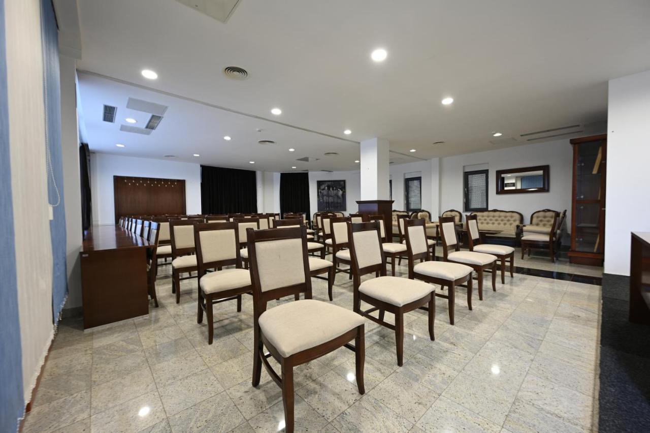 Hotel "Jkc Banja Luka" Екстер'єр фото