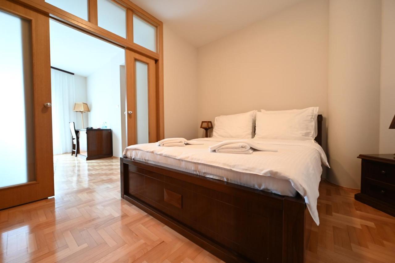 Hotel "Jkc Banja Luka" Екстер'єр фото